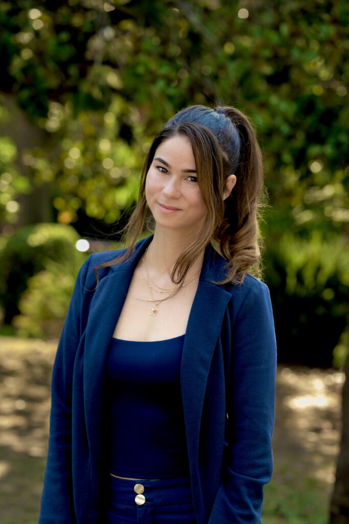 Fiora, consultante qualité et excellence de service, partenaire de Sérénité Riviera Conciergerie